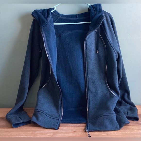 Lululemon Scuba Hoodie Plush Size 6 - Picture 4 of 8